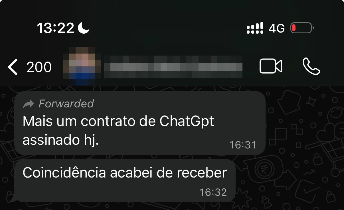 Print de WhatsApp: mais um contrato vindo do ChatGPT assinado hoje